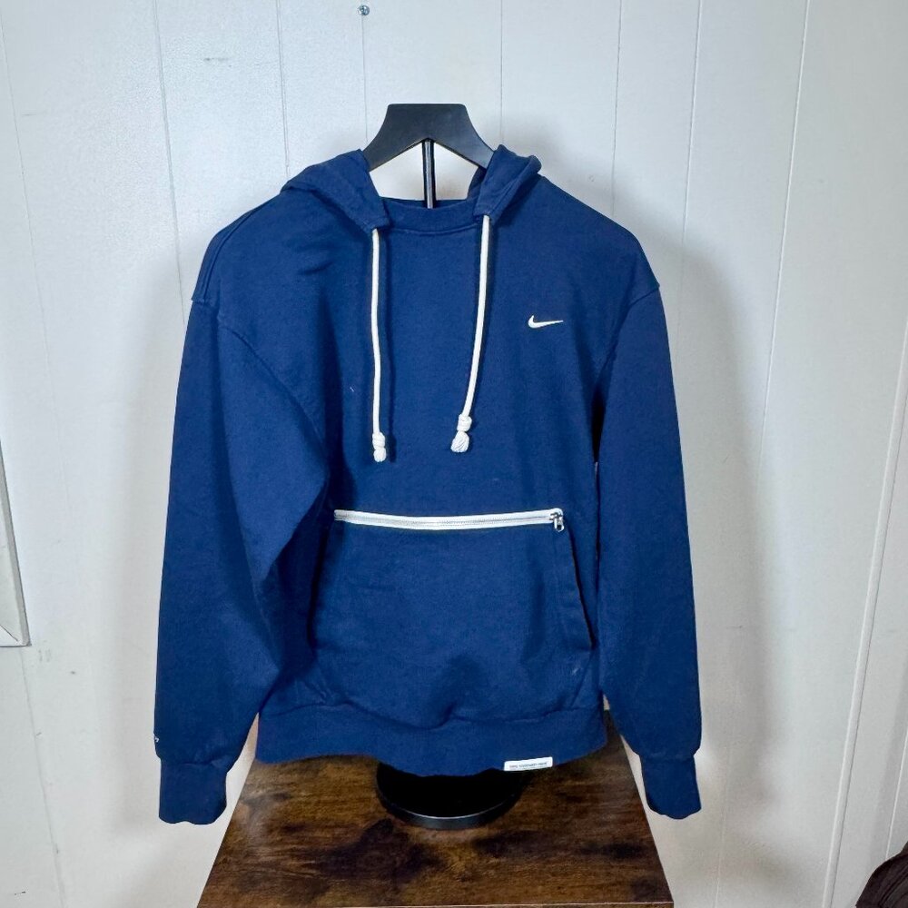 🔥 Nike Standard Issue Dri-Fit Hoodie – Men’s Small – Navy Blue